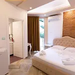 Hotel Joni Premium 4*