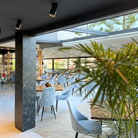 Joni Premium 4* Ksamil