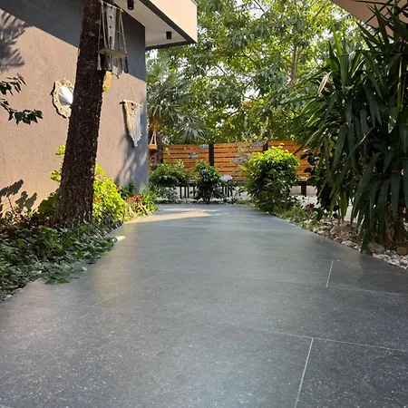 Joni Premium 4* Ksamil