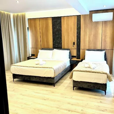 Joni Premium فندق