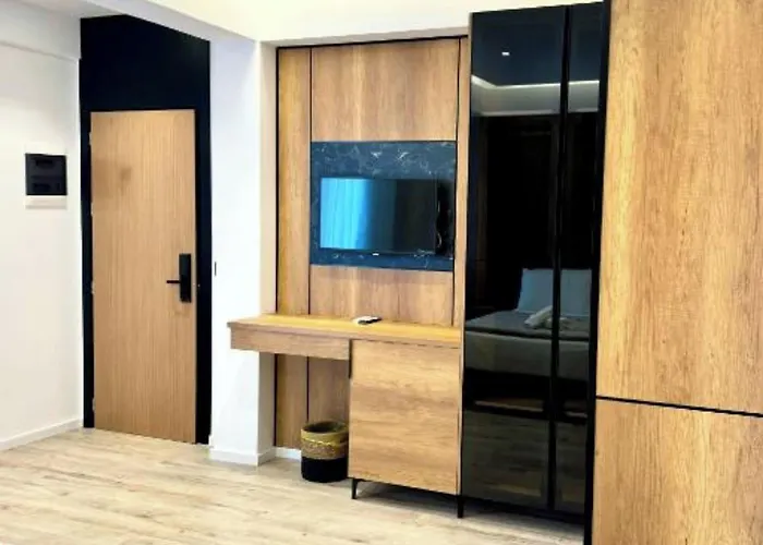 Joni Premium 4* Ksamil