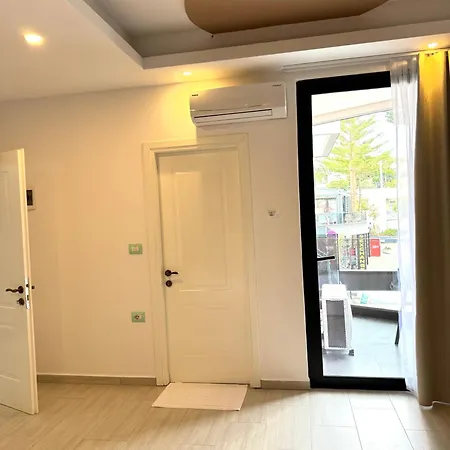 Joni Premium 4*