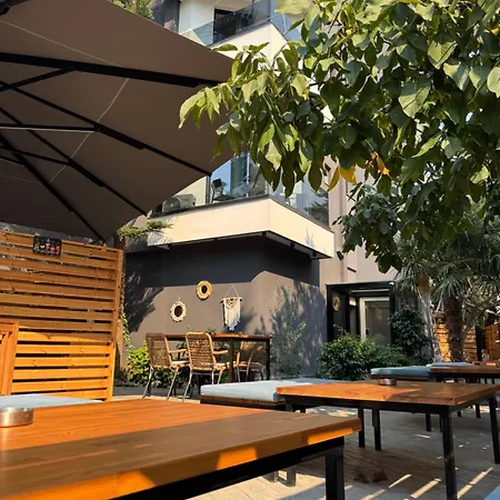 Joni Premium 4* Ksamil