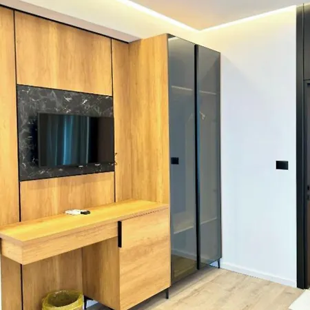Joni Premium 4*