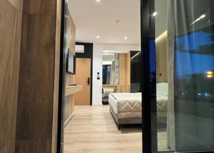 Joni Premium 4*